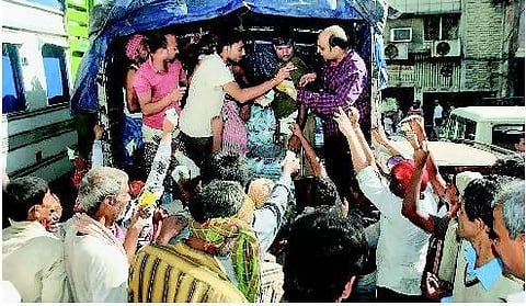 வதந்தியால் பீகார் உள்பட 7 மாநிலங்களில் கிலோ உப்பு ரூ.300-க்கு விற்பனை