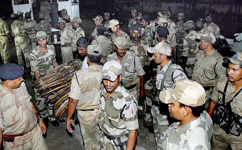 ஏற்காட்டில் தலைவர்களை கண்காணிக்க வீடியோ படை: தேர்தல் ஆணையத்தின் பிடி இறுகுகிறது