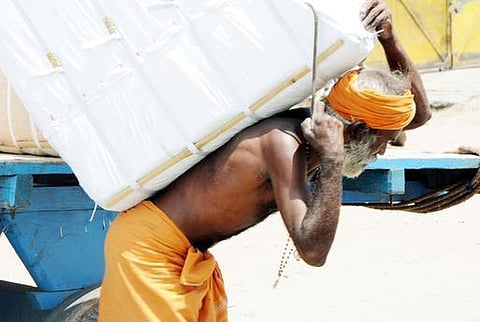 மலரட்டும் மனிதநேயப் பொருளாதாரம்