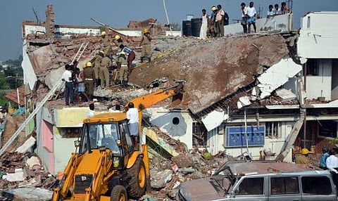 சேலத்தில் காஸ் சிலிண்டர் வெடித்து 3 பேர் பலி