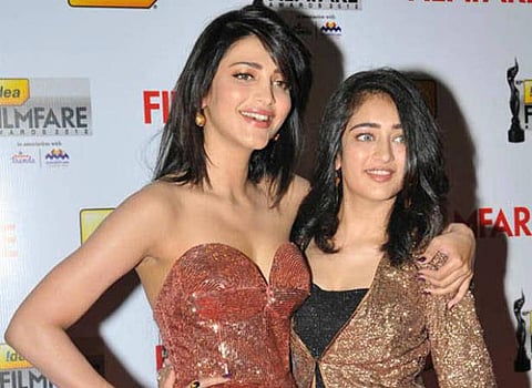 தனுஷுடன் நடிக்கிறேன் : அக்ஷராஹாசன்