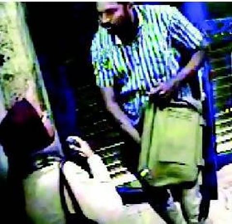 பெங்களூர் ஏடிஎம் தாக்குதல்: குற்றவாளியை நெருங்கியது போலீஸ்