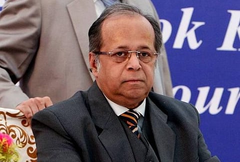 பயிற்சி வழக்கறிஞரிடம் பாலியல் அத்துமீறியவர் நீதிபதி கங்குலி