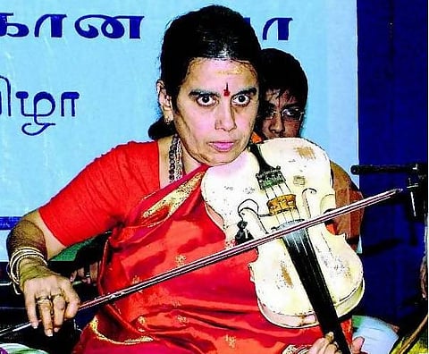 வயலின் இசை கலங்கரை விளக்கம்