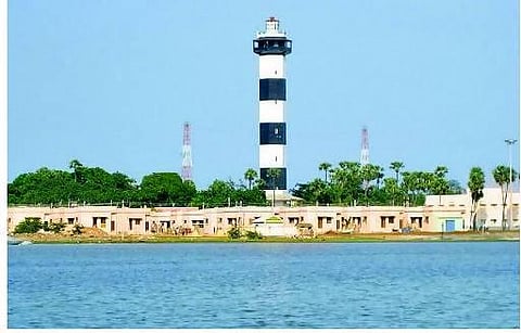 பழவேற்காடு கலங்கரை விளக்கம் பொதுமக்கள் பார்வைக்கு மீண்டும் திறப்பு