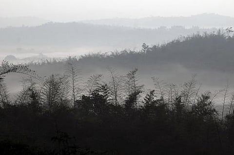 மலையைப் பாதுகாப்போமா; பறிகொடுப்போமா?