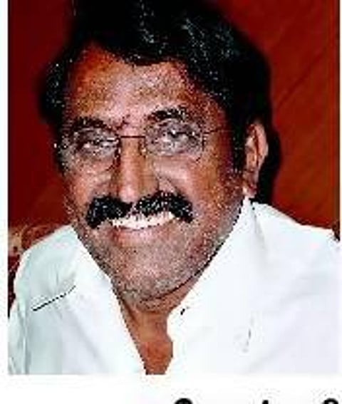 கோவை மேயருக்கு எதிராக 75 கவுன்சிலர்கள்; பின்னணியில் 4 எம்.எல்.ஏ.க்கள்?