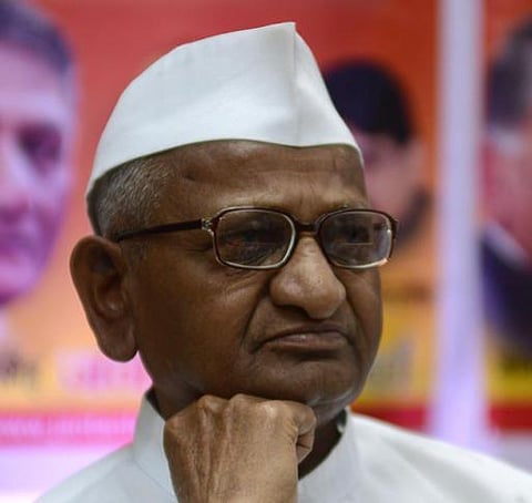 மசோதாவை குறை சொல்பவர்கள் சரிசெய்ய உண்ணாவிரதம் இருக்கலாம்: ஹசாரே யோசனை