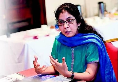 பெண்களால் பெண்களுக்காக