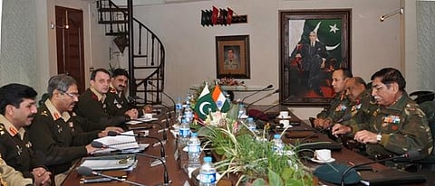 இந்திய பாக். ராணுவ உயர் அதிகாரிகள் 14 ஆண்டுகளுக்குப் பிறகு சந்திப்பு: எல்லையில் போர் நிறுத்தம் மேற்கொள்ள முடிவு