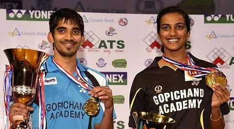 பாட்மிண்டன்: சிந்து, ஸ்ரீகாந்த் சாம்பியன்