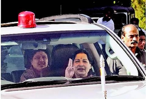 கொடநாட்டில் முதல்வர் ஜெயலலிதா - ஒரு மாதம் தங்கியிருந்து அரசுப் பணிகளை கவனிப்பார்