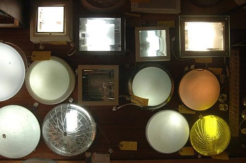 தமிழகத்தில் இலவச சிஎப்எல் பல்பு உள்பட ரூ.519 கோடி மின் திட்டங்கள் துவக்கம்