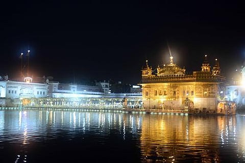 குளம், கோயில், புத்தகம்