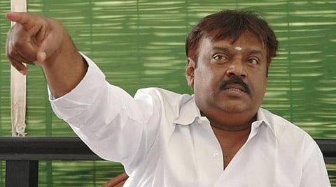 விஜயகாந்த்துக்கு வலைவீசுவது ஏன்? - வாக்கு வங்கியை கணக்கு போடும் அரசியல் கட்சிகள்!