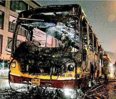 அடிக்கடி தீ விபத்தில் சிக்கும் சென்னை மாநகர பஸ்கள்