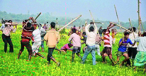 வங்கதேச பொதுத் தேர்தலில் ஆளும் அவாமி லீக் “அமோக” வெற்றி