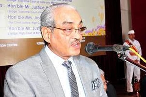 பாலியல் புகார்: ஊடக நிறுவனங்களிடம் ரூ.5 கோடி கேட்டு முன்னாள் நீதிபதி அவதூறு வழக்கு