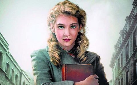 ஹாலிவுட் ஷோ : புத்தகத்துக்குள் உறைந்திருக்கும் வரலாறு