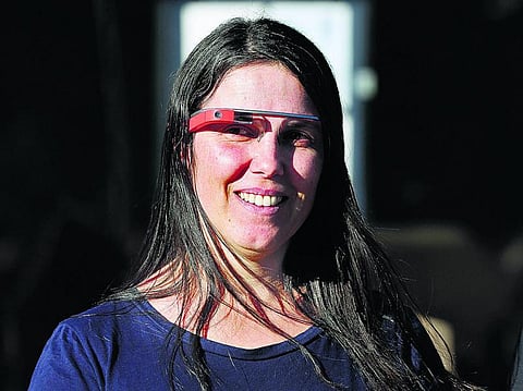 கூகுள் கண்ணாடி அணிந்து வாகனம் ஓட்டுவது தவறில்லை: கலிபோர்னியா நீதிமன்றம் தீர்ப்பு