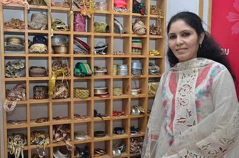 புடவையில் இருக்கிறது அழகின் ரகசியம்