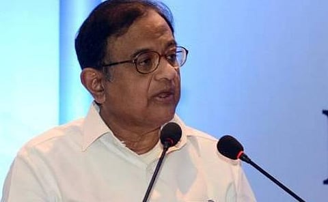 தங்கம் இறக்குமதி மீதான கட்டுப்பாடு மறுஆய்வு செய்யப்படும்: சிதம்பரம்