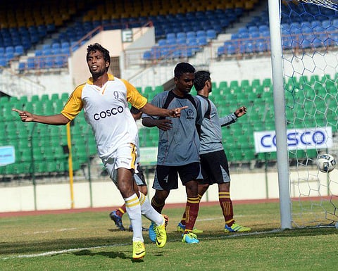 ரீகன், அமீருதீன் ஹாட்ரிக்; தமிழகத்துக்கு 2-வது வெற்றி