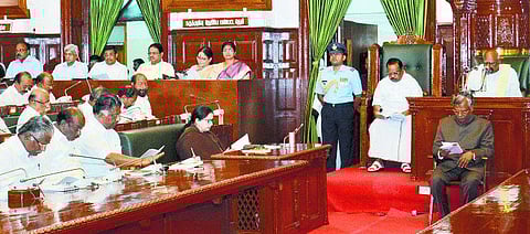 வரும் நிதியாண்டுக்கான திட்டப் பணிகளுக்கு ரூ.42,185 கோடி- சட்டப்பேரவையில் ஆளுநர் ரோசய்யா அறிவிப்பு