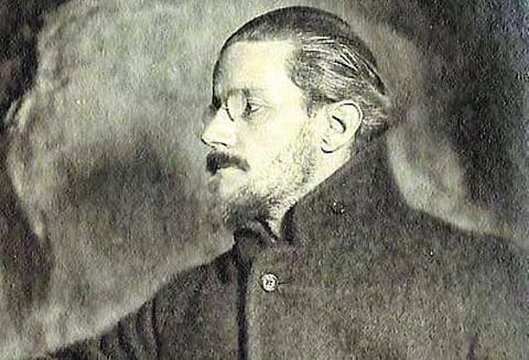 ஒரு நாவலும் சிறுபத்திரிகையும் வரலாறான கதை