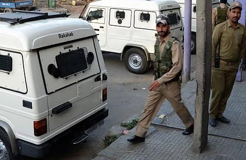 காஷ்மீரில் துப்பாக்கிச் சண்டை: பயங்கரவாதி சுட்டுக்கொலை