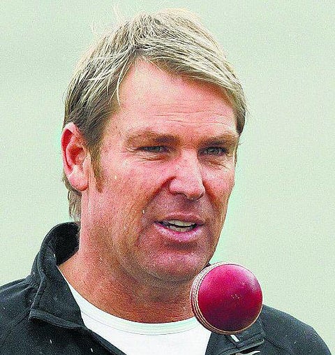 இங்கிலாந்து பயிற்சியாளர் ஆகலாமா… யோசிக்கிறார் ஷேன் வார்ன்