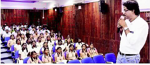 நெல்லை: ஒரு லிட்டர் தண்ணீர் ரூ.100: ஐ.எஸ்.ஆர்.ஓ விஞ்ஞானி கணிப்பு