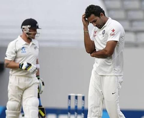 முதல் டெஸ்ட்: நியூஸி. 329 ரன்கள் குவிப்பு; மெக்கல்லம், வில்லியம்சன் சதம்