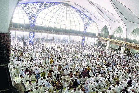 மந்தைவெளியிலிருந்து சந்தை வெளிக்கு