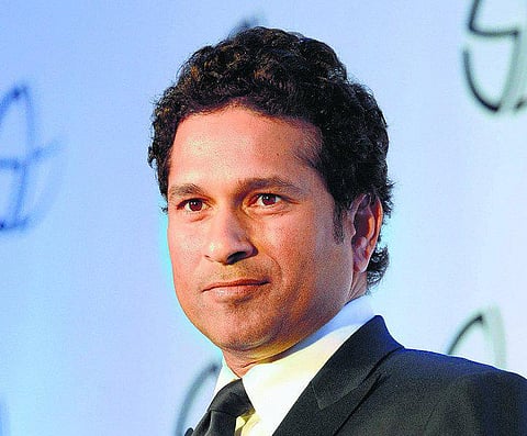 சச்சின் – வார்ன் அணிகள் மோதும் கிரிக்கெட்