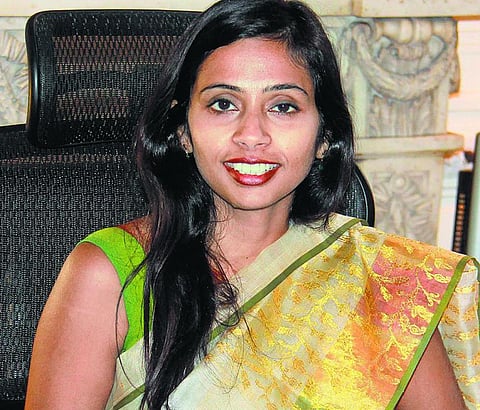 விசா மோசடி வழக்கை தள்ளுபடி செய்ய வேண்டும்: நீதிமன்றத்தில் தேவயானி கோரிக்கை