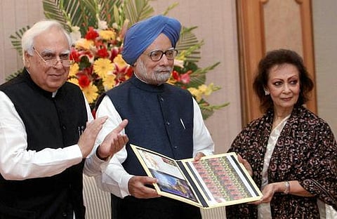 கஜல் பாடகர் ஜக்ஜித் சிங் தபால் தலை: பிரதமர் வெளியிட்டார்