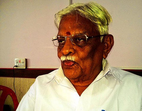 பால் உற்பத்தியாளர்களுக்கு மானியம் வேண்டும்- ஏ.கே.செங்கோட்டுவேல்