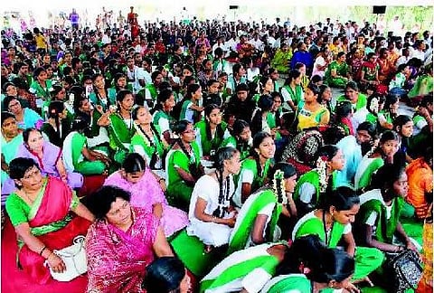 திருப்பதியில் சரஸ்வதி யாகம்: ஏராளமான மாணவர்கள் குவிந்தனர்