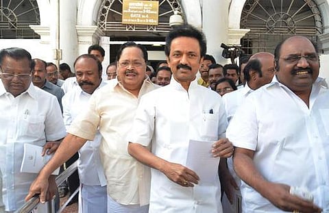 சட்டசபையில் இருந்து திமுகவினர் கூண்டோடு வெளியேற்றம்: கூட்டத் தொடரை புறக்கணிக்கப் போவதாக அறிவிப்பு