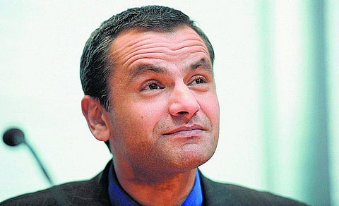 ஜெர்மனி ஆபாச பட விவகாரம் இந்திய வம்சாவளி முன்னாள் எம்.பி. மறுப்பு