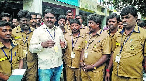 கோவையில் 300 `மக்கள் ஆட்டோக்கள் இயக்க முடிவு: கூடுதல் வசதியாக கிரெடிட் கார்டு