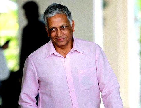 ‘தற்காப்பு’ கேப்டன் தோனியை நீக்க வேண்டும்: முன்னாள் கேப்டன் மொகிந்தர் அமர்நாத் கருத்து