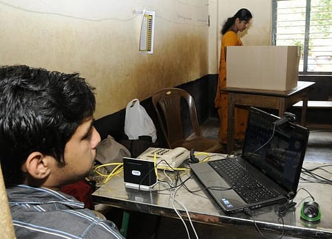 சென்னையில் வெப் கேமரா மூலம் தேர்தலை கண்காணிக்க முடிவு- மாநகராட்சி ஆணையர் விக்ரம் கபூர் அறிவிப்பு