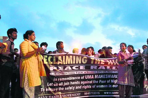 இருளென்பது குறைந்த ஒளி