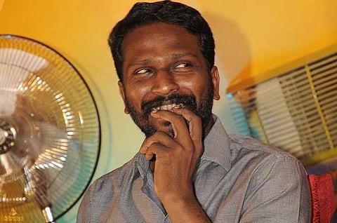 வெற்றிமாறனை இந்தியில் அறிமுகம் செய்ய திட்டமிட்ட தனுஷ்