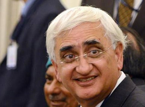 பிரிட்டன் வெளியுறவு அமைச்சருடன் சல்மான் குர்ஷித் ஆலோசனை