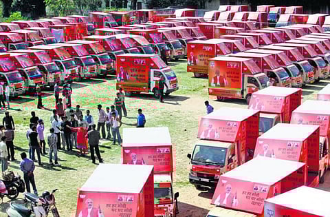 உ.பி.யில் பாஜக பிரச்சாரத்துக்கு 200 மினி வேன்கள் தயார்