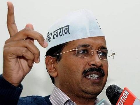 லஞ்சம் கேட்ட ஆம் ஆத்மி தலைவர்கள் நீக்கம் : கேஜ்ரிவால் அறிவிப்பு