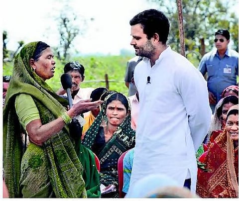 பழங்குடியின பெண்களுடன் ராகுல் கலந்துரையாடல்